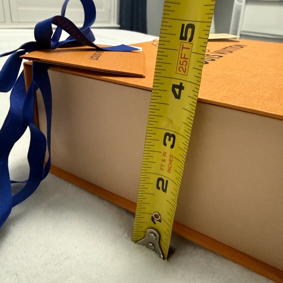 Louis Vuitton Gift Box with Blue Ribbon, Card, Envelope, and Tag - Picture 7 of 8